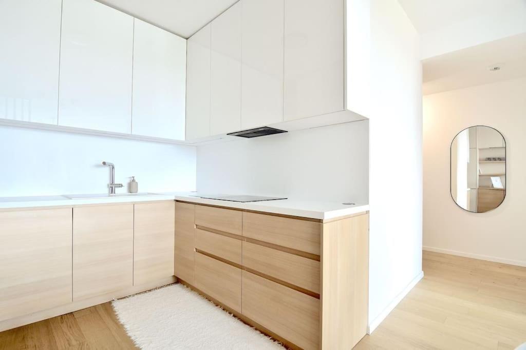 Apartment Downtown Charm With Free Parking Spot *